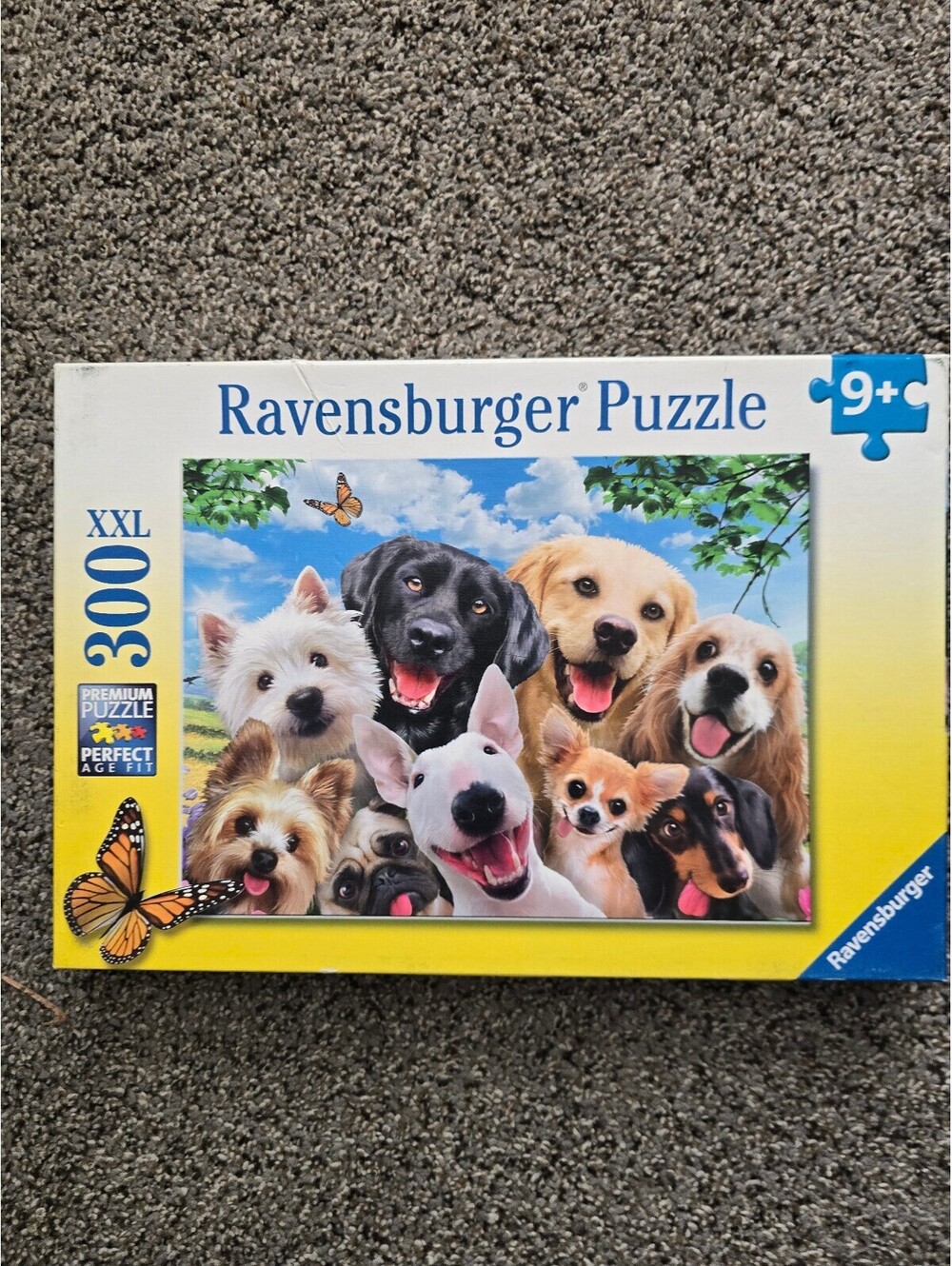 Ravensburger Delighted Dogs 300 Pc XXL Puzzle Howard Robinson Complete